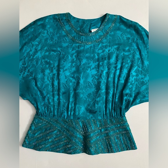 Michelle Stuart silk blouse glass beaded green silk long dolman sleeve size 8 - Picture 12 of 16